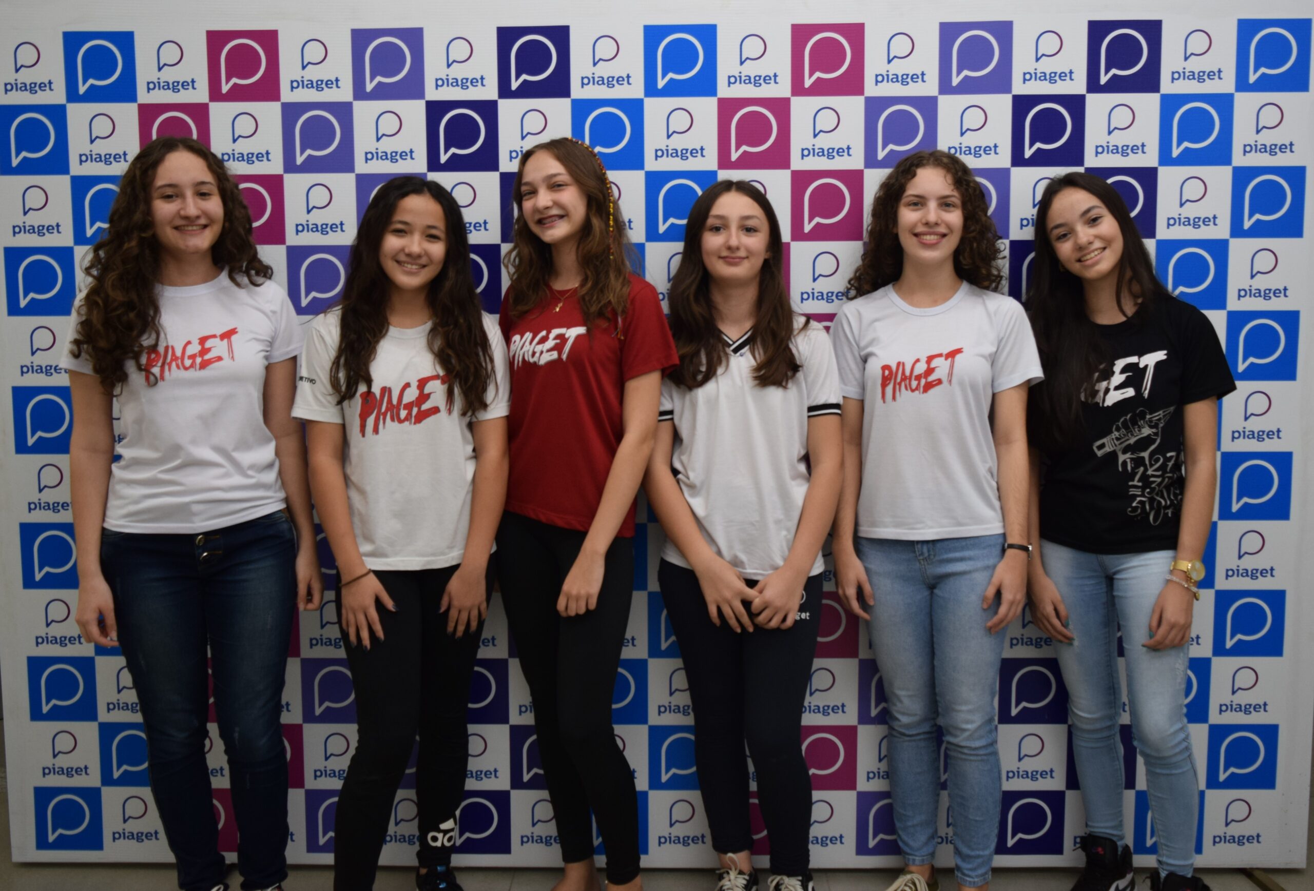 Nove alunos do Colégio estão na 2ª fase da Olimpíada Brasileira de Física –  Colégio Jean Piaget
